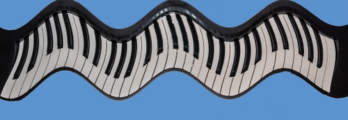Immagine con tasti, nero, tastiera, bianco, azzurro, curve, pianoforte