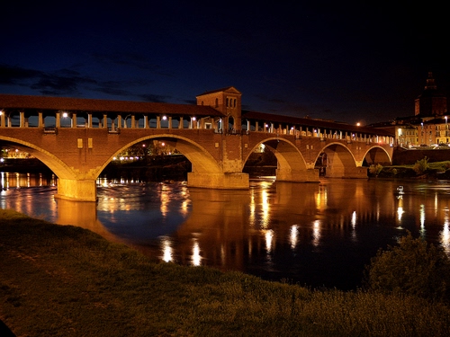 Immagine con ponte, fiume, notte, luci, riflessi, notturno, acqua, archi, riflesso, arcate