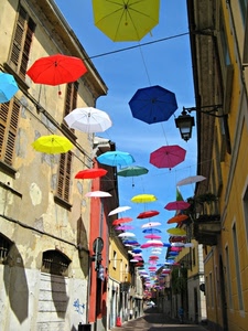 ombrelli, strada, colori, case, multicolore, cielo, appesi, lampione, palazzi