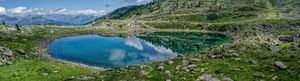 lago, montagna, riflesso, verde, azzurro, riflessi, pietre, laghetto, montagne, sassi, rocce, nuvole, prato, alpino, alberi