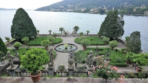 lago, alberi, giardino, statue, aiuole, fiori, fontana, piante, vasi, verde, acqua, isola, siepi, parco