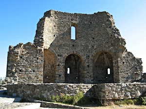 archi, finestre, pietre, rudere, cielo, rovina, verde, ruderi, chiesa, azzurro, resti, mura, erba, muro, architettura, archeologia, rovine