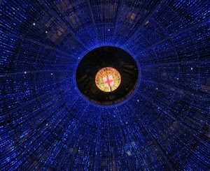 blu, luci, stemma, croce, cerchio, rosso, azzurro, cerchi, nero, luminarie, soffitto, natale, milano, giallo, croci, cupola