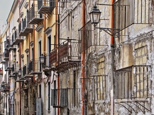 balconi, ringhiere, lampione, finestre, ferro, lampioni, porte, case, metallo, palazzo, cielo, palazzi