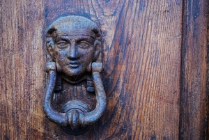 legno, porta, batacchio, metallo, viso, portone, ferro, battiporta, battente, bocca, naso, faccia, maniglia, venature, occhi