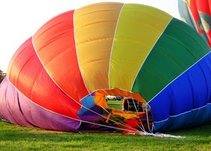 colori, mongolfiera, erba, verde, prato, giallo, rosso, multicolore, blu, pallone, fili, corde