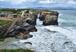 mare, onde, scogliera, scale, scogli, costa, persone, scalinata, nuvole, scala, turisti