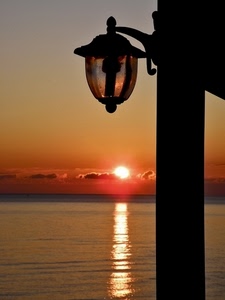 mare, tramonto, lampione, sole, controluce, acqua, palo, lanterna, riflesso