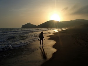 mare, spiaggia, controluce, tramonto, donna, sabbia, onde, sole