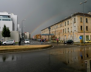 arcobaleno, pioggia, strada, riflessi, auto, lampioni, acqua, riflesso
