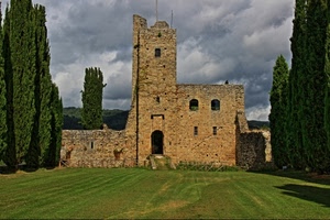 prato, alberi, nuvole, castello, torre, verde, cipressi, rudere, cielo, finestre, erba