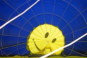giallo, blu, mongolfiera, sorriso, corde, pallone, occhi, smile