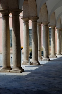colonne, archi, finestre, ombra, portico, ombre, pavimento, capitelli, marmo, colonnato