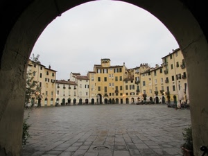 piazza, arco, lucca, palazzi, case, finestre, città, archi, giallo, cielo, anfiteatro