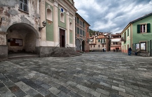 piazza, nuvole, arco, gradini, cielo, case, scala, lampione, finestre, archi, pavimentazione