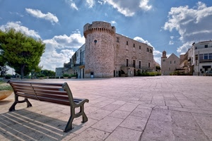 piazza, panchina, castello, nuvole, chiesa, albero, cielo, alberi