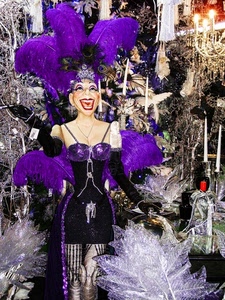 viola, piume, maschera, carnevale, manichino, candele, sorriso, bocca, nero