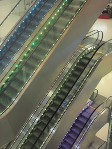 scale, luci, verde, mobili, gradini, colori, scalini, viola, azzurro