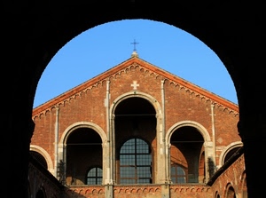 chiesa, cielo, archi, arco, croce, croci, finestre, azzurro, vetri, facciata