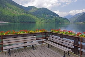 panchine, fiori, lago, montagne, acqua, alberi, montagna, terrazza