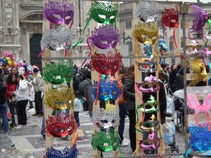 maschere, carnevale, colori, verde, rosso, piazza, persone, viola, giallo, festa, palloncini, venezia, azzurro, coriandoli, passanti