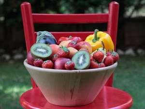 sedia, frutta, fragole, peperone, kiwi, rosso, ciotola