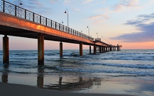 mare, pontile, lampioni, onde, cielo, acqua, nuvole, riflesso, ringhiera, spiaggia, tramonto, pali, ferro, ponte, sabbia, riflessi